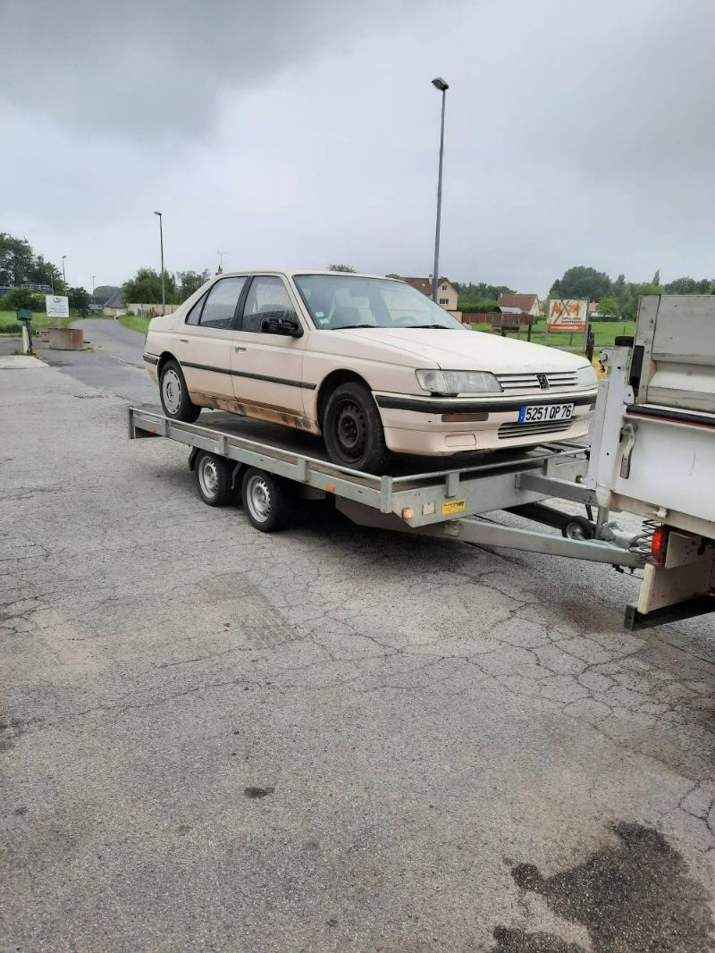 Peugeot 605 