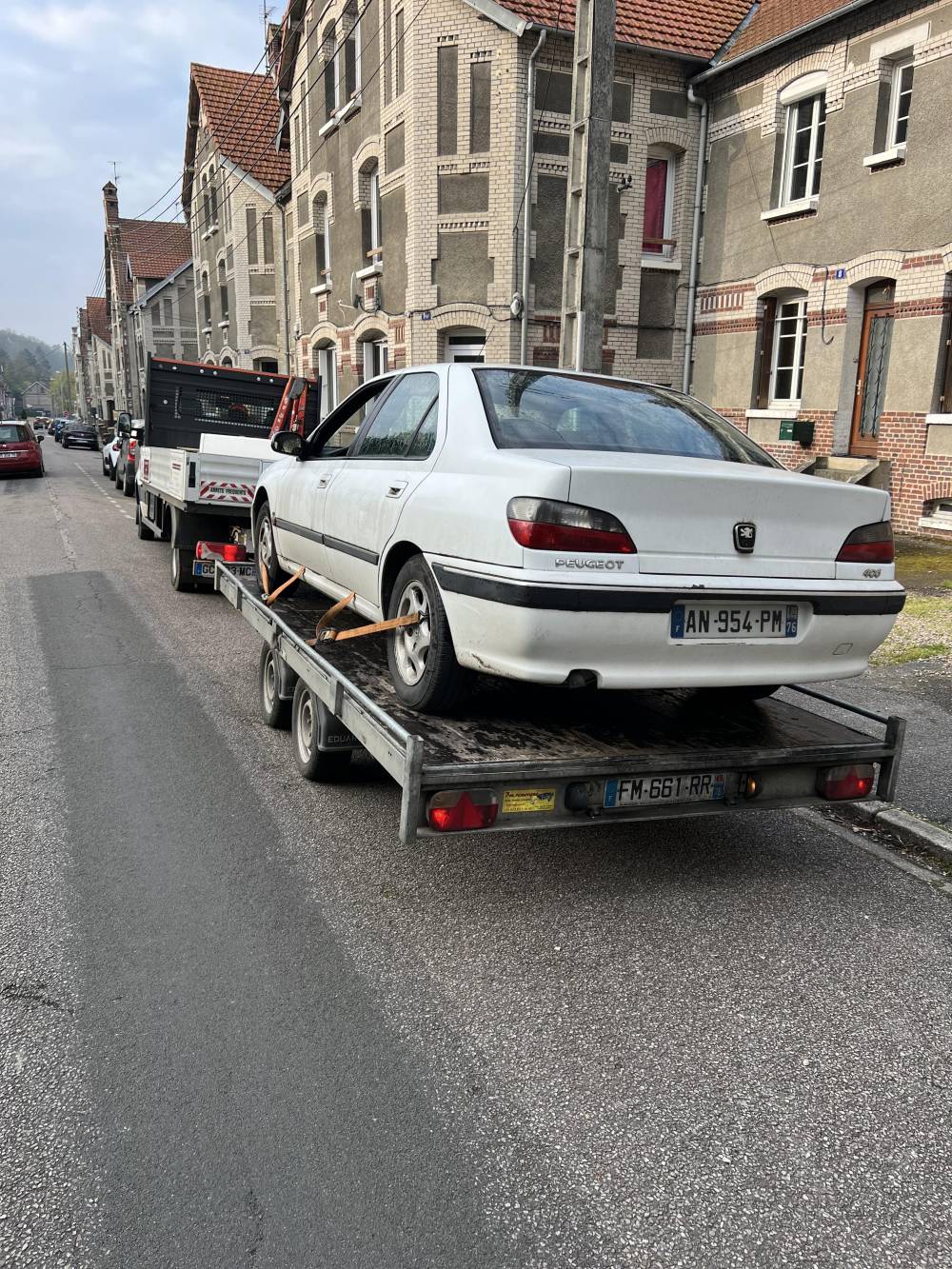 Peugeot 406