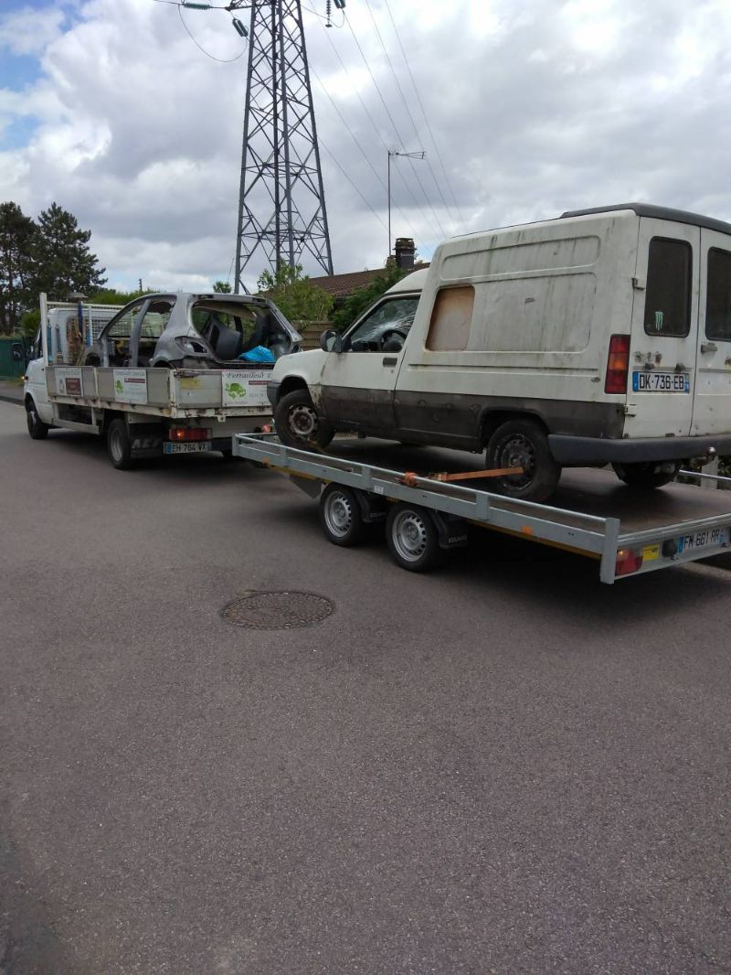 Peugeot 307 et Renault express 