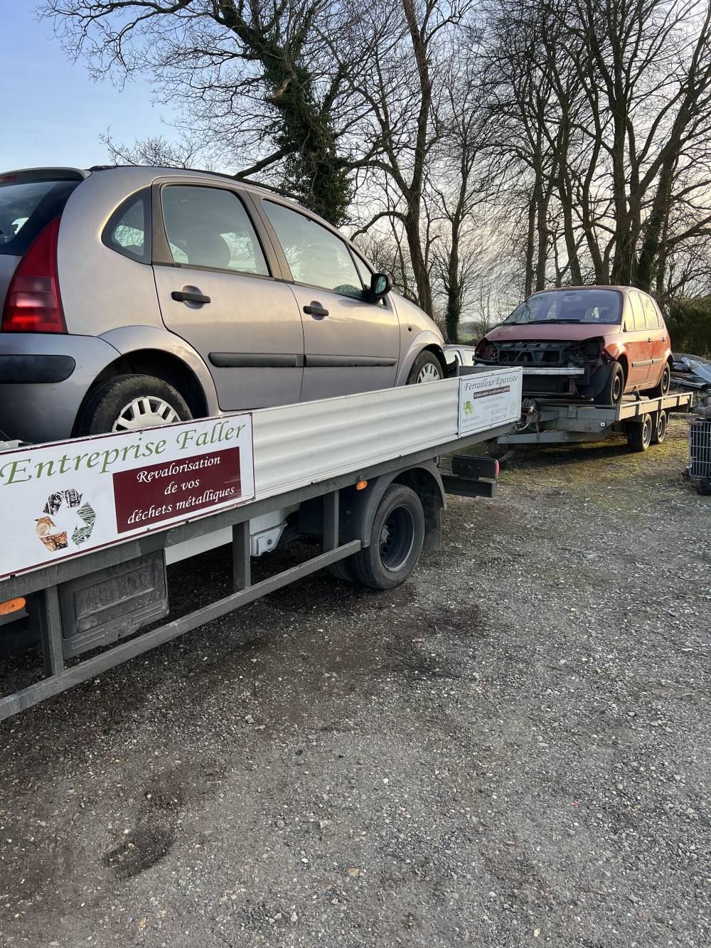 Citroën, C3 et Renault Scénic